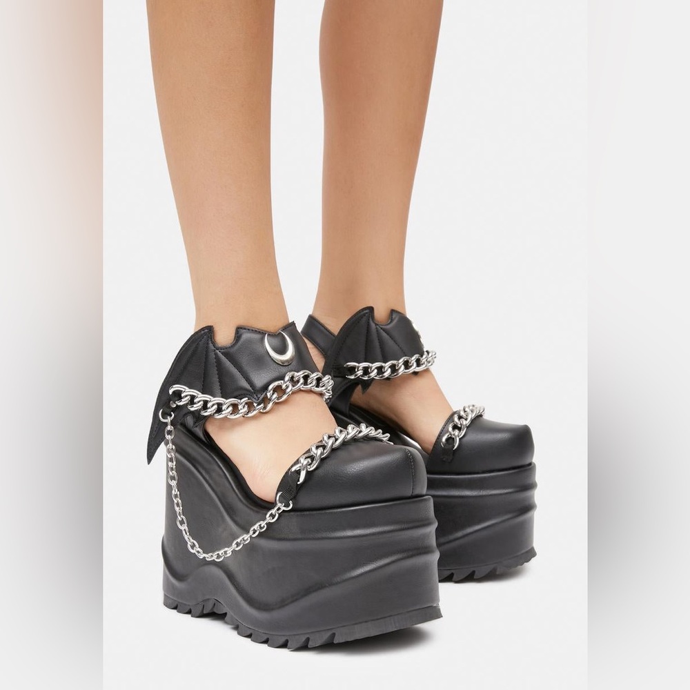Demonia Platforms- CREATURE OF THE NIGHT BAT Gothic Shoes